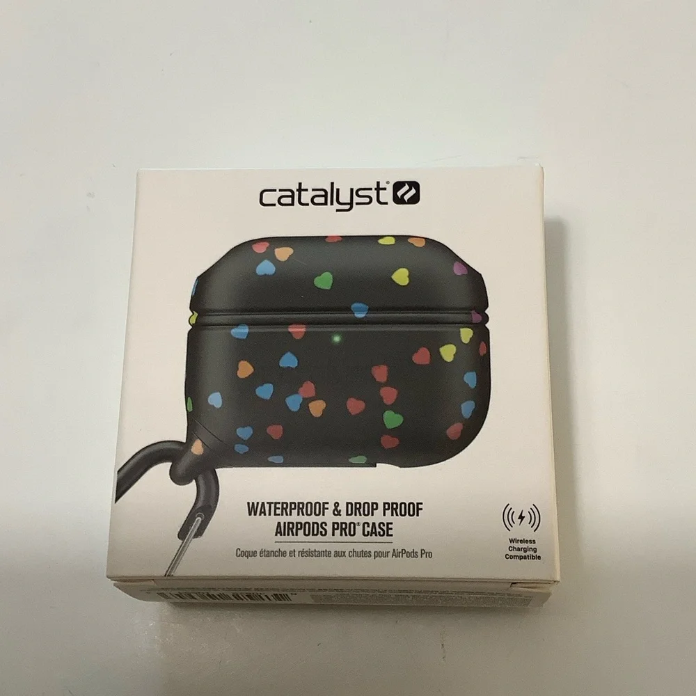 Catalyst Black AirPods Pro Case with Colorful Hearts - Picture 1 of 3